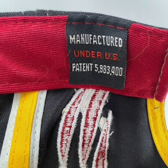 Vintage Hard Rock Cafe Baseball Hat Cap Las Vegas MLB Adjustable Black Red - Picture 9 of 9